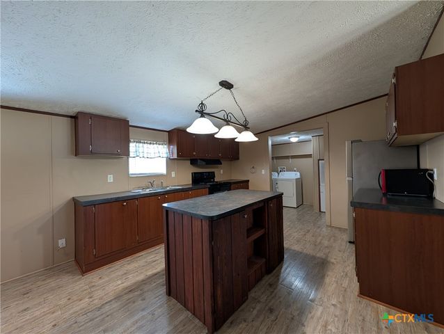 135 Water Hole Lane, New Braunfels, TX 78130