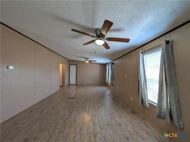 135 Water Hole Lane, New Braunfels, TX 78130