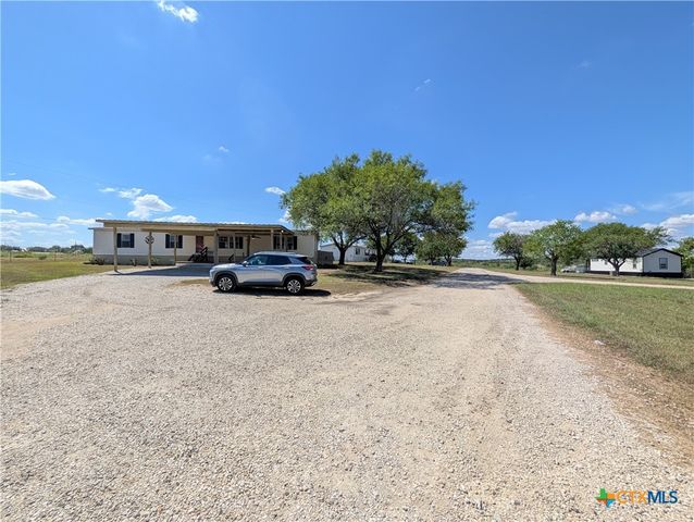 135 Water Hole Lane, New Braunfels, TX 78130