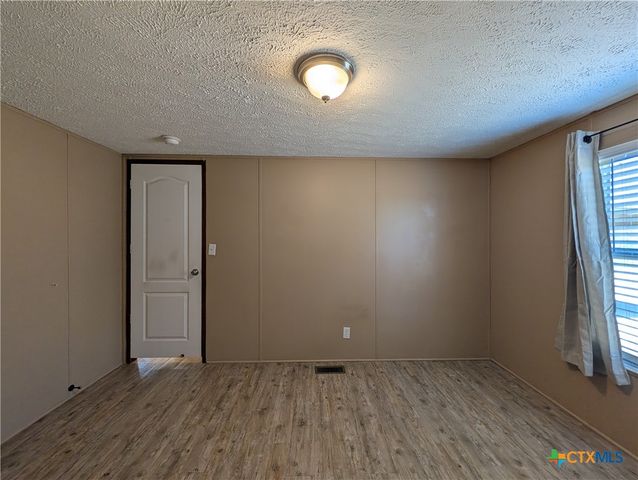 135 Water Hole Lane, New Braunfels, TX 78130