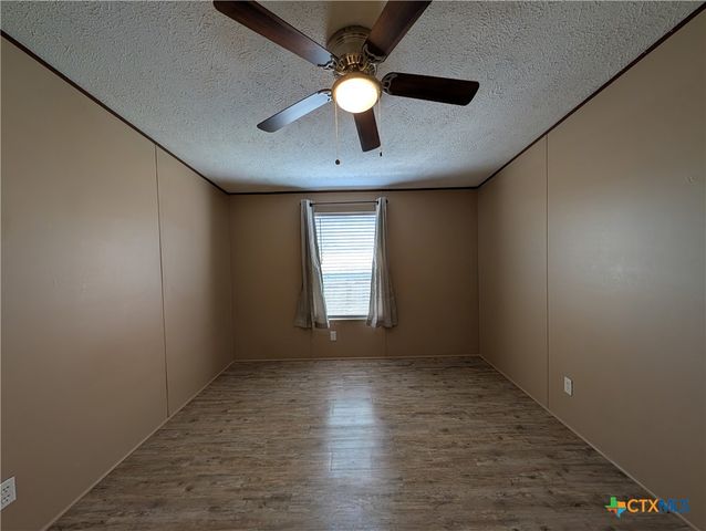 135 Water Hole Lane, New Braunfels, TX 78130