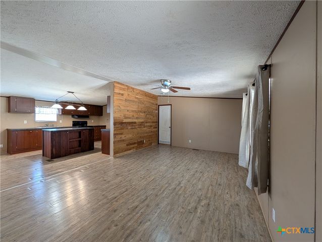 135 Water Hole Lane, New Braunfels, TX 78130