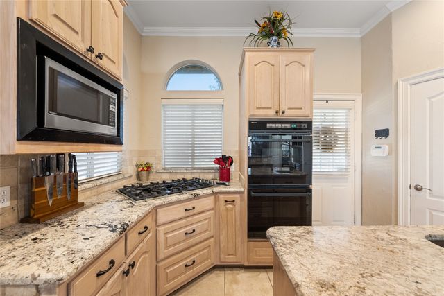 5519 Hunterwood Lane, Arlington, TX 76017