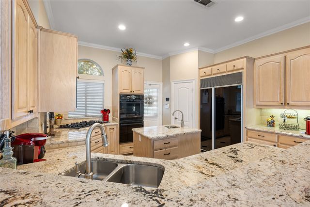 5519 Hunterwood Lane, Arlington, TX 76017