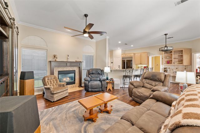 5519 Hunterwood Lane, Arlington, TX 76017