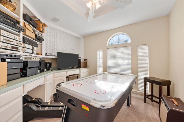 5519 Hunterwood Lane, Arlington, TX 76017