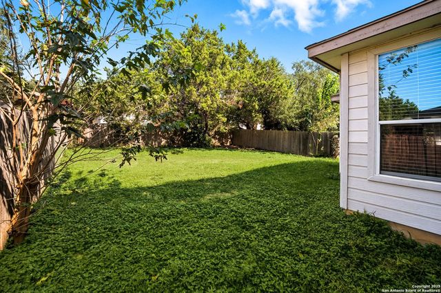 8627 Tioga Pass, Helotes, TX 78023
