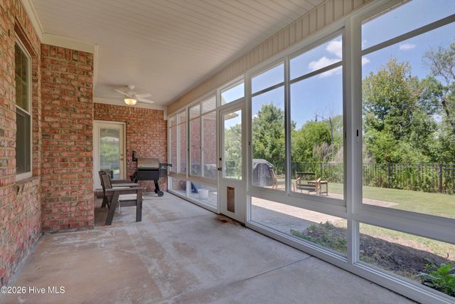 85 Highlands Drive, Hampstead, NC 28443
