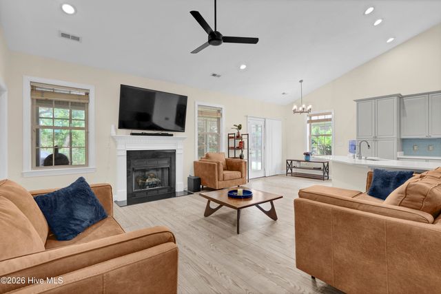 85 Highlands Drive, Hampstead, NC 28443