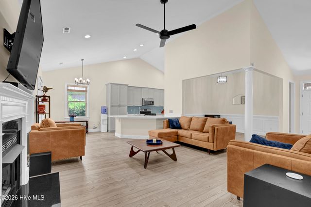 85 Highlands Drive, Hampstead, NC 28443