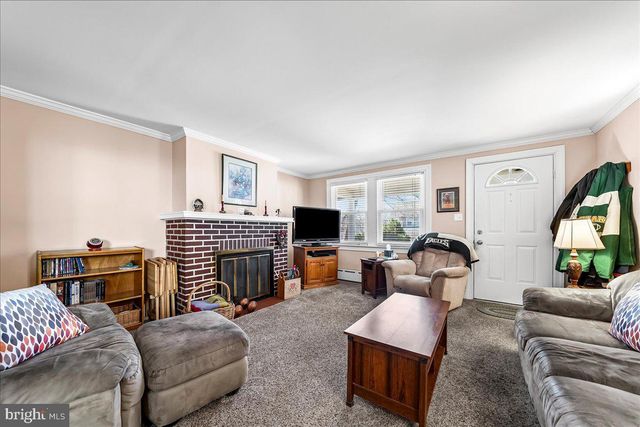 341 BLANCHARD RD, Drexel Hill, PA 19026