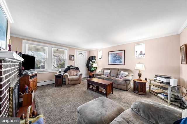 341 BLANCHARD RD, Drexel Hill, PA 19026