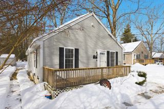 2 Oak Court, Northwood, NH 03261