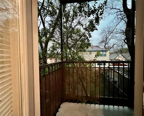 5969 Lewis Street 201, Dallas, TX 75206