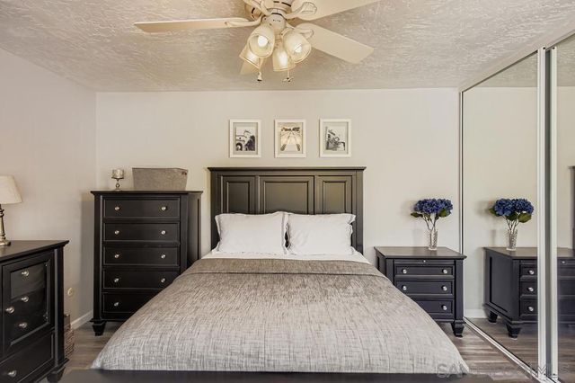 5059 La Cuenta Dr, San Diego, CA 92124