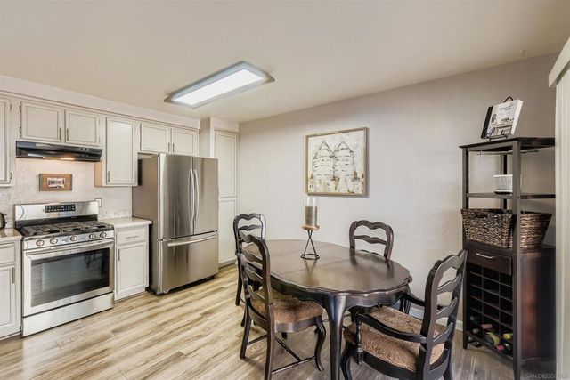 5059 La Cuenta Dr, San Diego, CA 92124