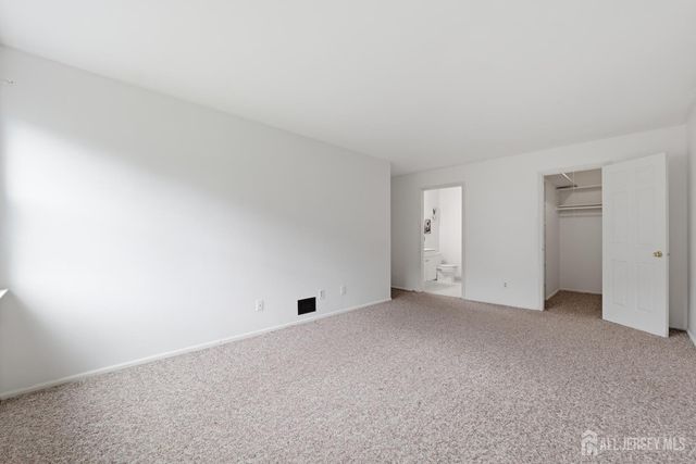 296-B Alpine Way, Woodbridge Proper, NJ 07095