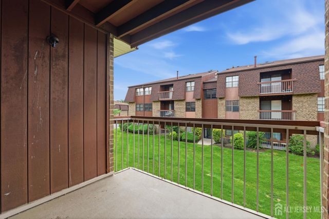 296-B Alpine Way, Woodbridge Proper, NJ 07095
