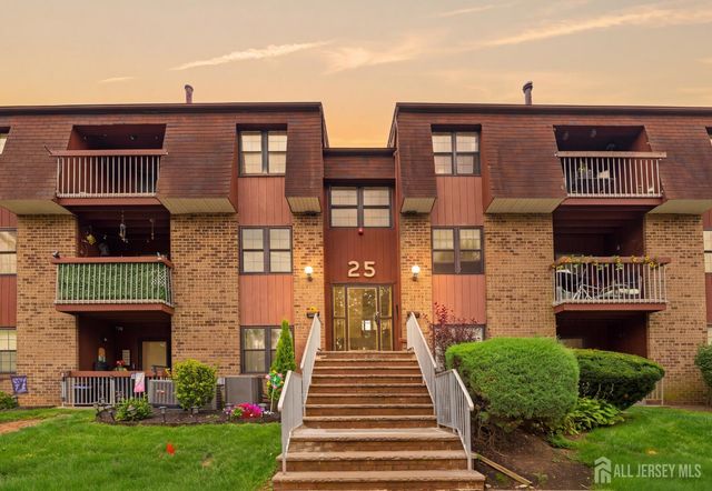 296-B Alpine Way, Woodbridge Proper, NJ 07095