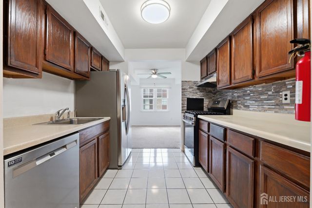 296-B Alpine Way, Woodbridge Proper, NJ 07095