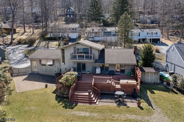 5 Marine Ter, Byram Twp., NJ 07871