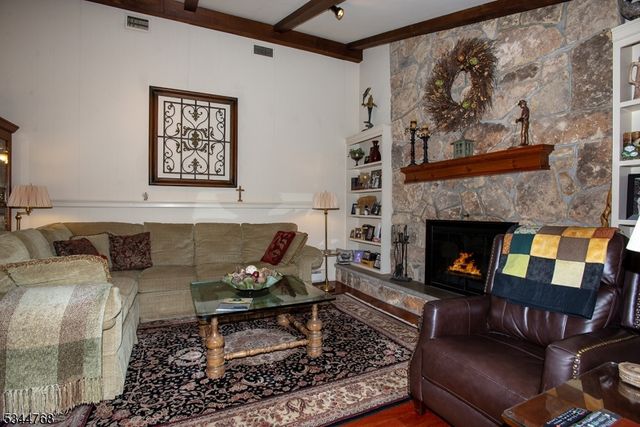 5 Marine Ter, Byram Twp., NJ 07871