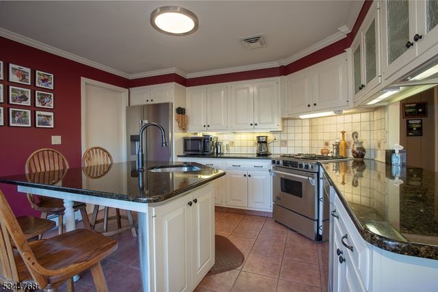 5 Marine Ter, Byram Twp., NJ 07871