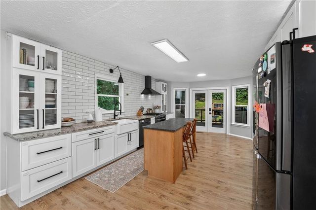 458 Coolsprings Trail, Woodstock, GA 30188