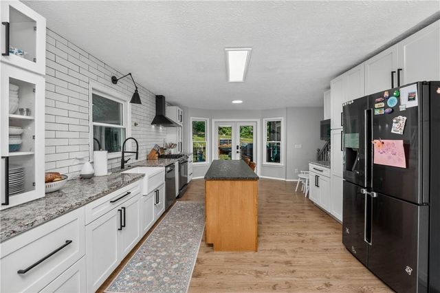 458 Coolsprings Trail, Woodstock, GA 30188