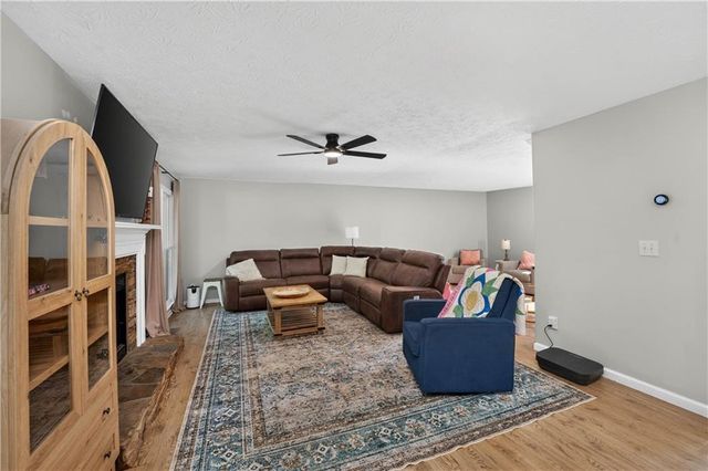 458 Coolsprings Trail, Woodstock, GA 30188