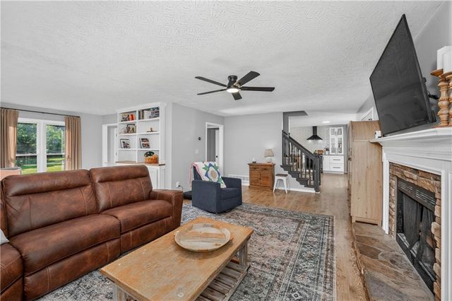 458 Coolsprings Trail, Woodstock, GA 30188