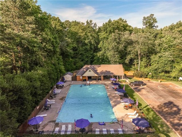 458 Coolsprings Trail, Woodstock, GA 30188