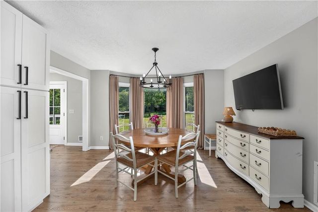 458 Coolsprings Trail, Woodstock, GA 30188