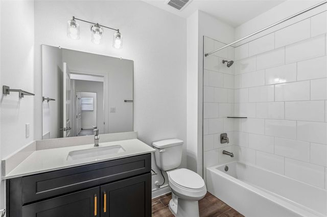 3710 Highcliffe Drive, Katy, TX 77493