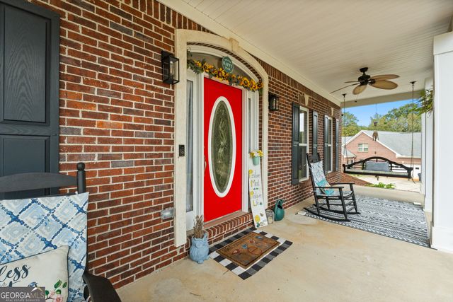 1305 Chester Place, Mcdonough, GA 30252