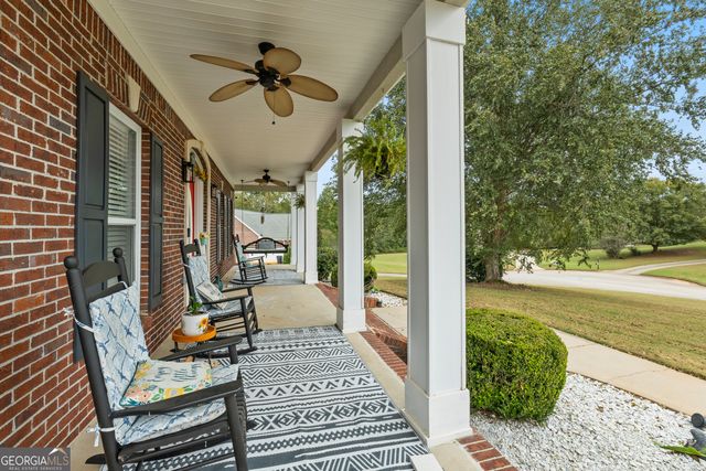 1305 Chester Place, Mcdonough, GA 30252