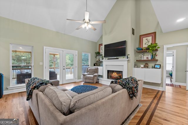 1305 Chester Place, Mcdonough, GA 30252