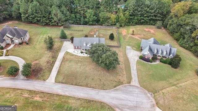 1305 Chester Place, Mcdonough, GA 30252