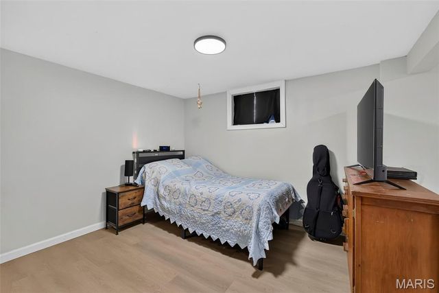 8640 S Grand Avenue, St Louis, MO 63125