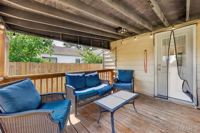 8640 S Grand Avenue, St Louis, MO 63125