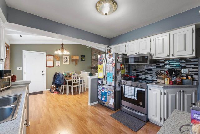 261 CONNIE DRIVE, West Bend, WI 53090