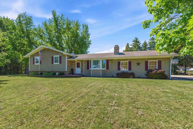 261 CONNIE DRIVE, West Bend, WI 53090