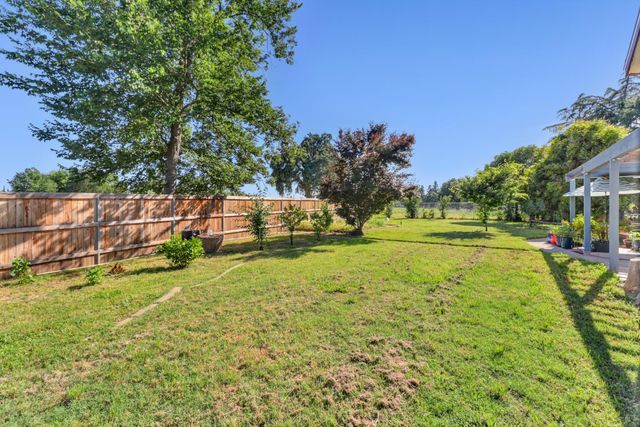 2740 El Caprice Dr, Rancho Cordova, CA 95670