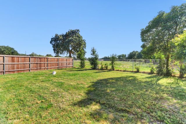 2740 El Caprice Dr, Rancho Cordova, CA 95670