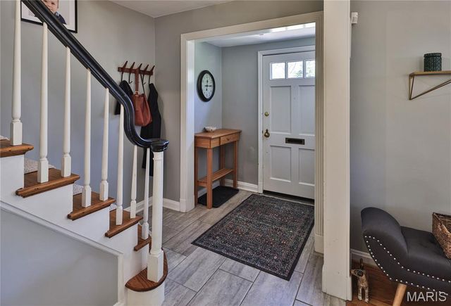 8069 Teasdale, University City, MO 63130