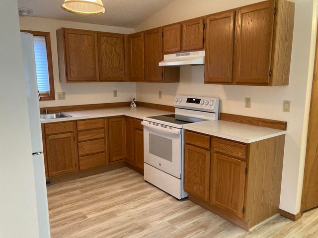 606 Kemp Court, Gladwin, MI 48624