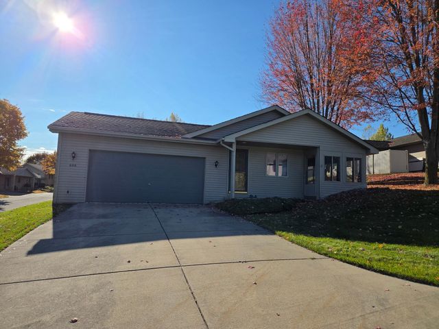 606 Kemp Court, Gladwin, MI 48624