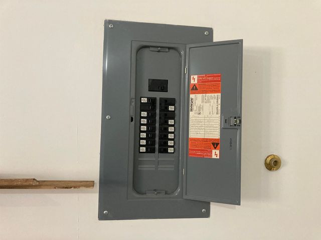 606 Kemp Court, Gladwin, MI 48624