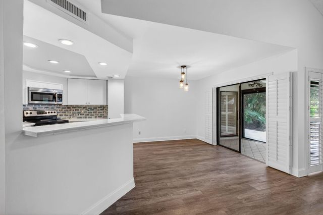 102 Sea Oats Drive B, Juno Beach, FL 33408