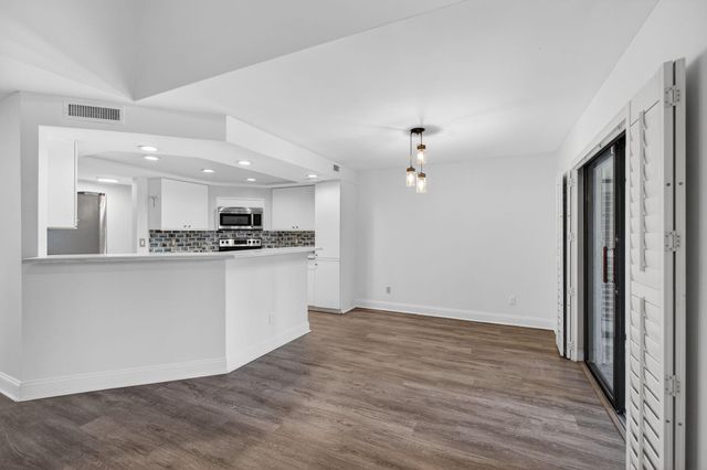 102 Sea Oats Drive B, Juno Beach, FL 33408